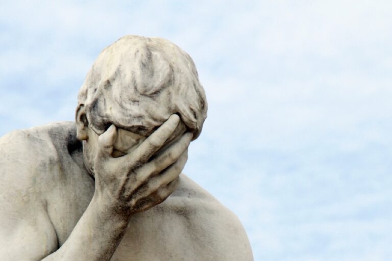 Stom (aangezien ik voorlopig niet in de ‘Linda’ sta), beeld de Denker, kunst (Blog)