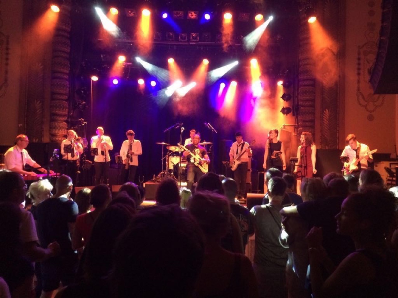 Wat maakt écht gelukkig, Optreden Backings Anne bij Otis ,2016 (B)